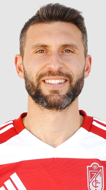 Borja Bastón